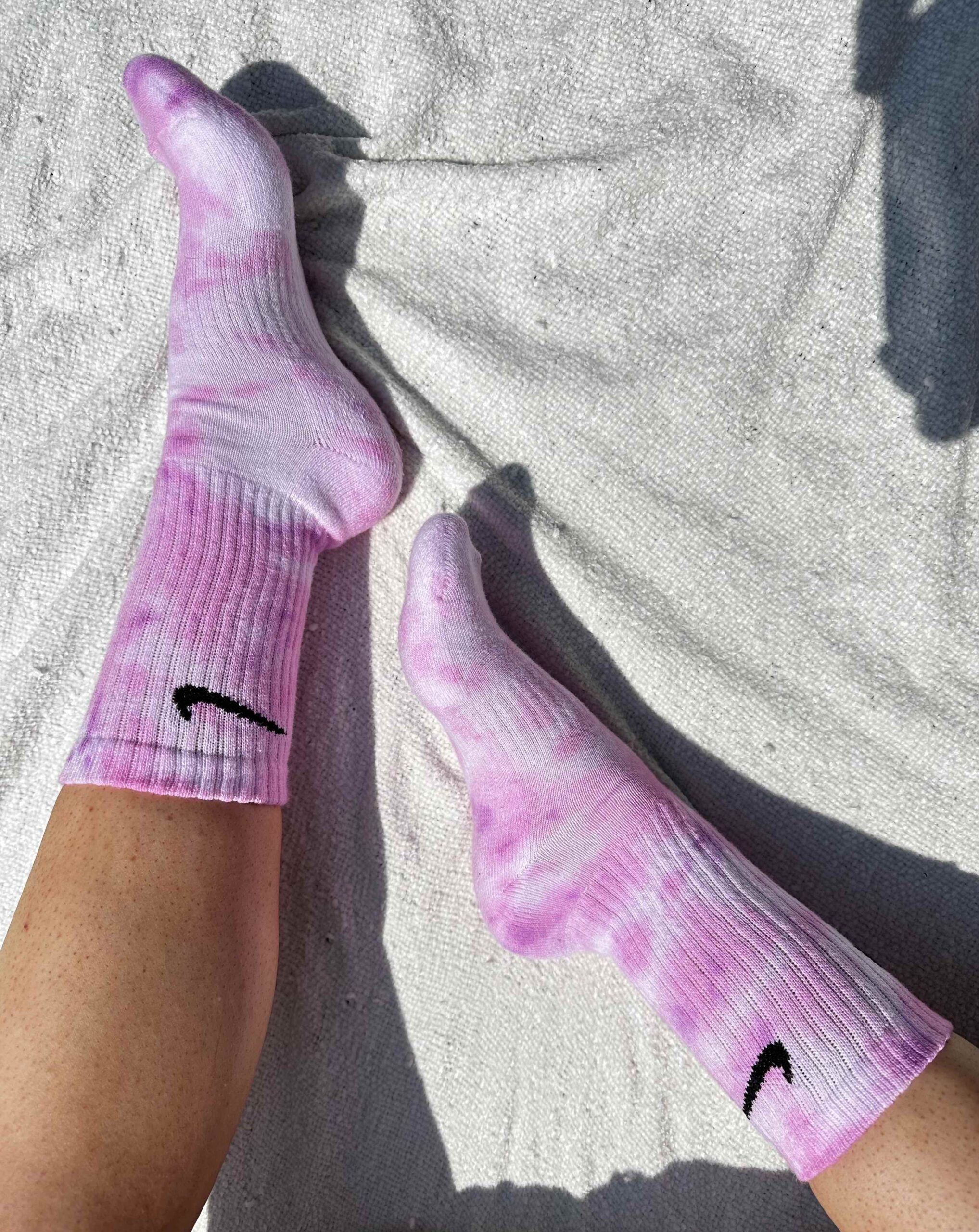 nike tie and dye socks