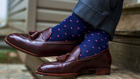 Do you wear socks with loafers? (An expert answers...) - Boardroom Socks